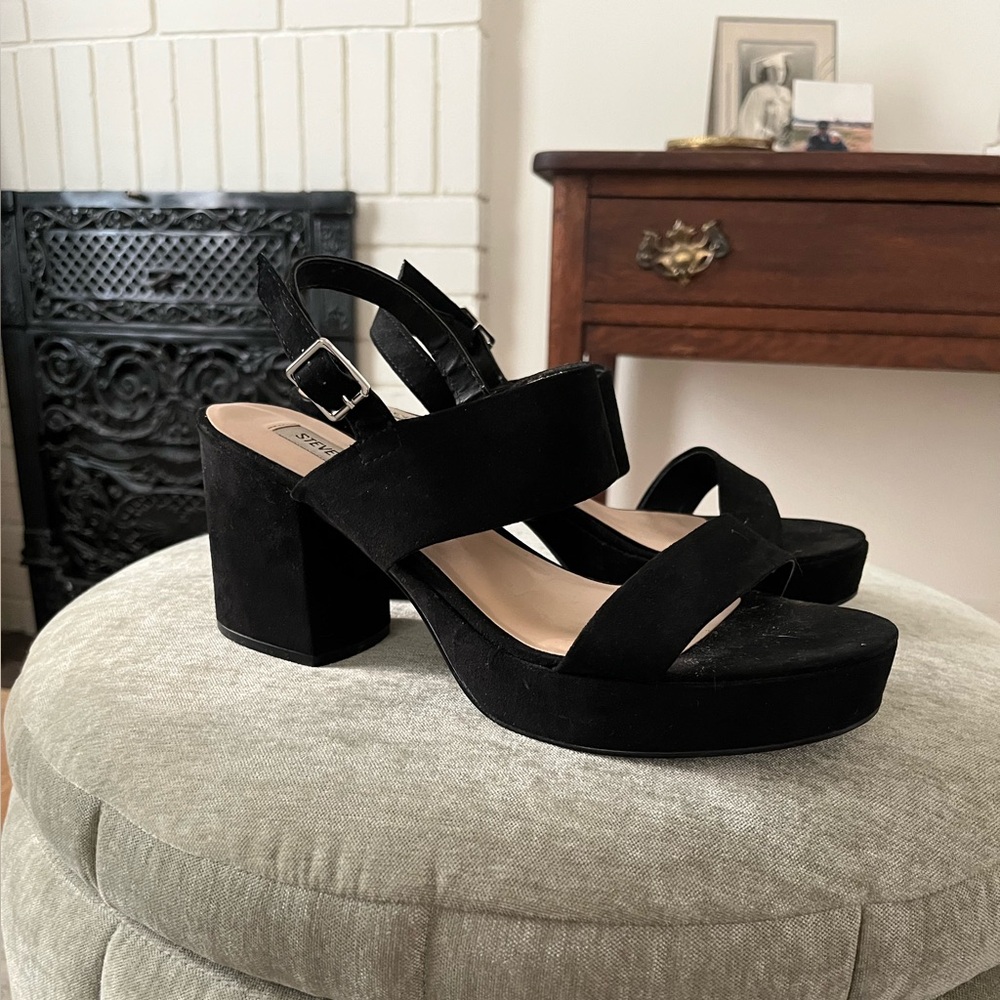 Steve Madden Black Platform Sandals with Chunky Heel